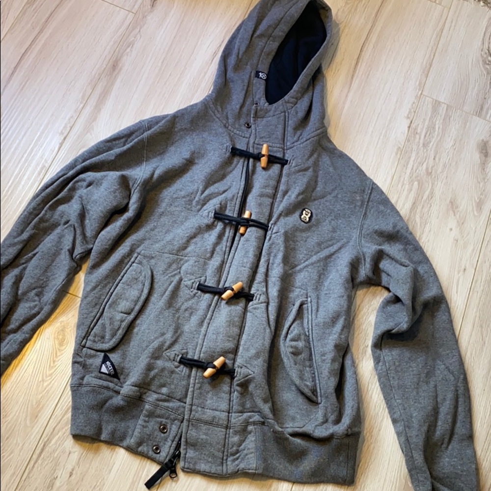 10 DEEP Hoodie